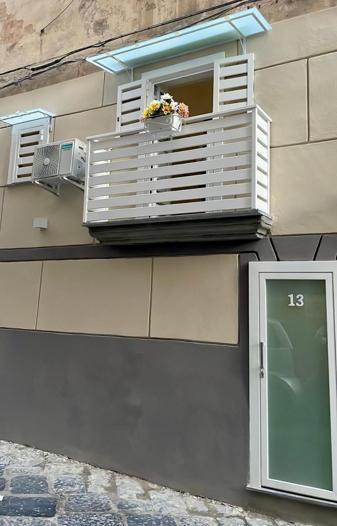 נאפולי Suite Luxury Toto מראה חיצוני תמונה