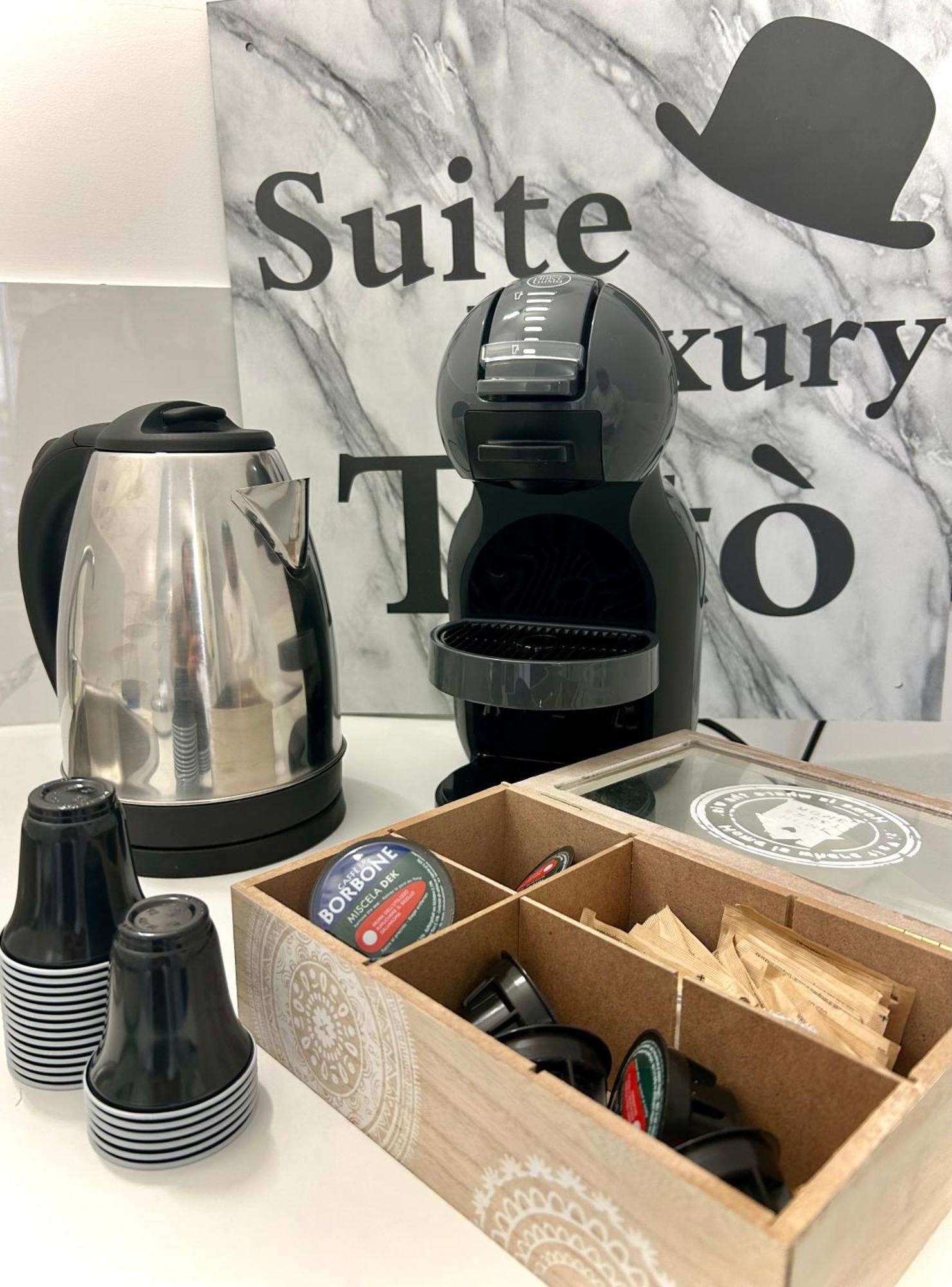 נאפולי Suite Luxury Toto מראה חיצוני תמונה